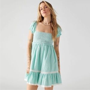 Urban Outfitters Marseille Smocked Gingham Puff Sleeve Dress, Mint, Size Small